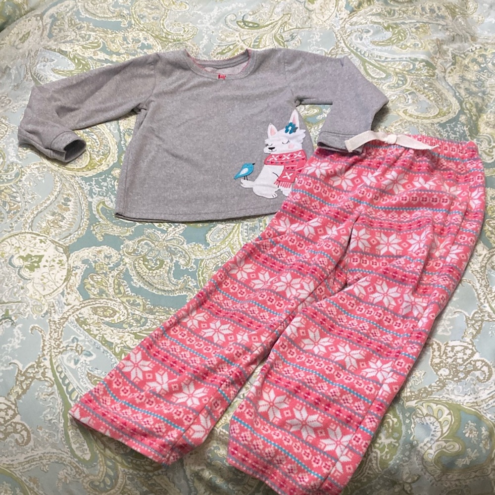 🥳4/$25 Carter's Gray and Pink Pajama Set girls size 6 (dog)